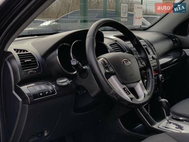 Черный Киа Соренто, объемом двигателя 2.2 л и пробегом 430 тыс. км за 9755 $, фото 23 на Automoto.ua