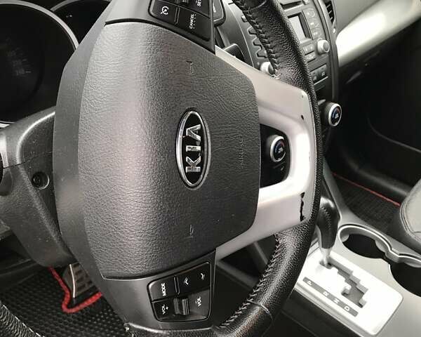 Чорний Кіа Соренто, об'ємом двигуна 2.2 л та пробігом 192 тис. км за 12600 $, фото 11 на Automoto.ua