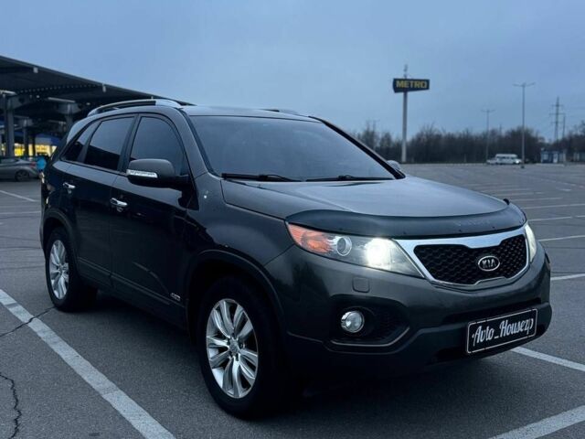 Черный Киа Соренто, объемом двигателя 0 л и пробегом 156 тыс. км за 12500 $, фото 2 на Automoto.ua