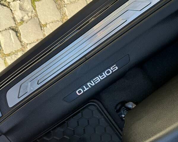 Киа Соренто 2010 в Каменце-Подольском на Automoto.ua Черный Киа Соренто, объемом двигателя 2.2 л и пробегом 232 тыс. км за 12000 $, фото 33 на Automoto.ua