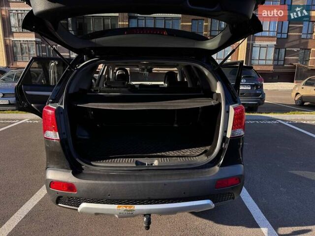 Черный Киа Соренто, объемом двигателя 2.2 л и пробегом 254 тыс. км за 13900 $, фото 20 на Automoto.ua