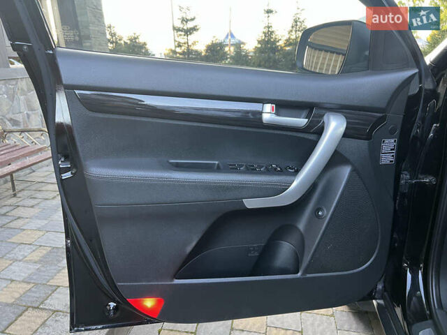 Чорний Кіа Соренто, об'ємом двигуна 2.2 л та пробігом 217 тис. км за 13000 $, фото 13 на Automoto.ua