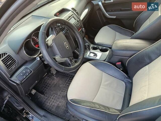 Черный Киа Соренто, объемом двигателя 2.2 л и пробегом 282 тыс. км за 12200 $, фото 10 на Automoto.ua