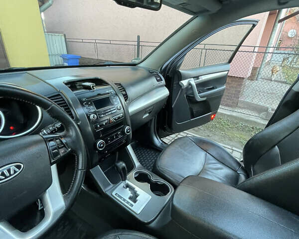 Черный Киа Соренто, объемом двигателя 2.2 л и пробегом 197 тыс. км за 12499 $, фото 68 на Automoto.ua