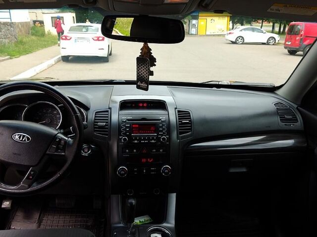 Черный Киа Соренто, объемом двигателя 3.5 л и пробегом 136 тыс. км за 10500 $, фото 8 на Automoto.ua