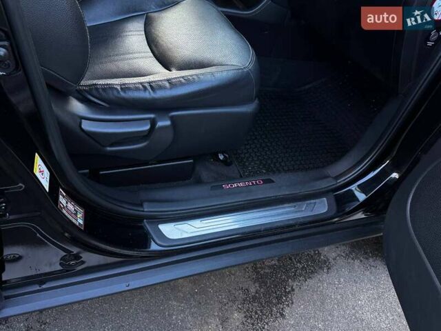 Черный Киа Соренто, объемом двигателя 2.2 л и пробегом 254 тыс. км за 13900 $, фото 13 на Automoto.ua