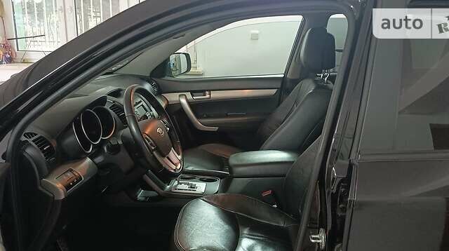 Черный Киа Соренто, объемом двигателя 2.2 л и пробегом 200 тыс. км за 12500 $, фото 3 на Automoto.ua