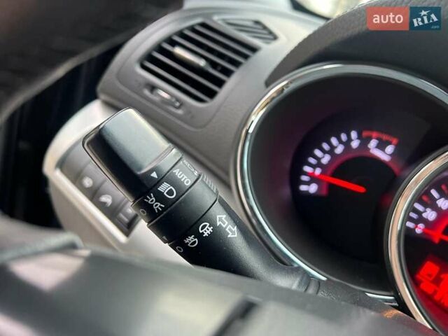 Чорний Кіа Соренто, об'ємом двигуна 2.2 л та пробігом 218 тис. км за 13800 $, фото 25 на Automoto.ua