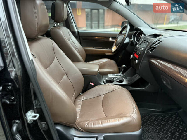 Чорний Кіа Соренто, об'ємом двигуна 2.2 л та пробігом 215 тис. км за 13150 $, фото 51 на Automoto.ua