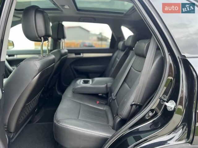Чорний Кіа Соренто, об'ємом двигуна 2.2 л та пробігом 218 тис. км за 13800 $, фото 17 на Automoto.ua