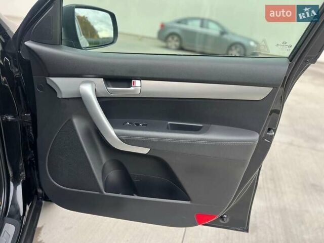 Чорний Кіа Соренто, об'ємом двигуна 2.2 л та пробігом 218 тис. км за 13800 $, фото 23 на Automoto.ua