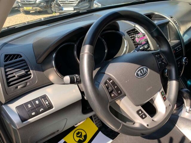 Черный Киа Соренто, объемом двигателя 2.2 л и пробегом 257 тыс. км за 13850 $, фото 12 на Automoto.ua