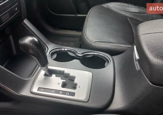 Чорний Кіа Соренто, об'ємом двигуна 2.36 л та пробігом 122 тис. км за 12000 $, фото 13 на Automoto.ua