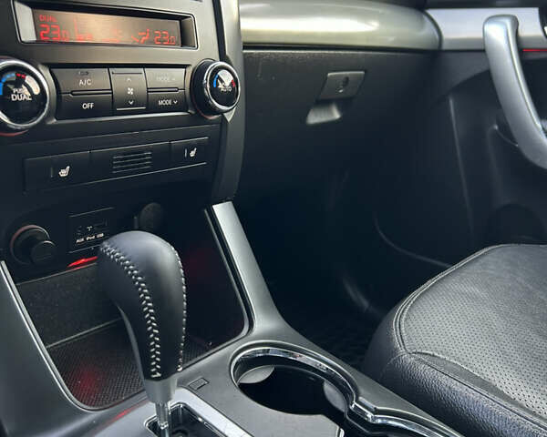 Черный Киа Соренто, объемом двигателя 2.2 л и пробегом 215 тыс. км за 13700 $, фото 98 на Automoto.ua