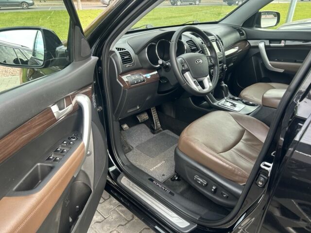 Чорний Кіа Соренто, об'ємом двигуна 2.2 л та пробігом 211 тис. км за 15400 $, фото 1 на Automoto.ua