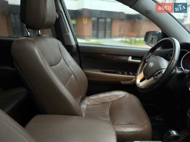 Чорний Кіа Соренто, об'ємом двигуна 2.2 л та пробігом 215 тис. км за 13150 $, фото 53 на Automoto.ua