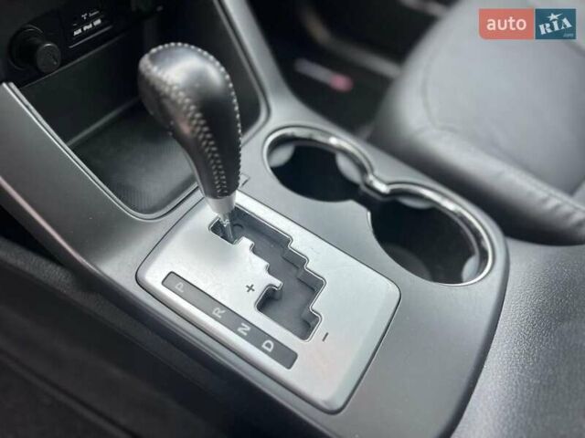 Чорний Кіа Соренто, об'ємом двигуна 2.2 л та пробігом 218 тис. км за 13800 $, фото 12 на Automoto.ua