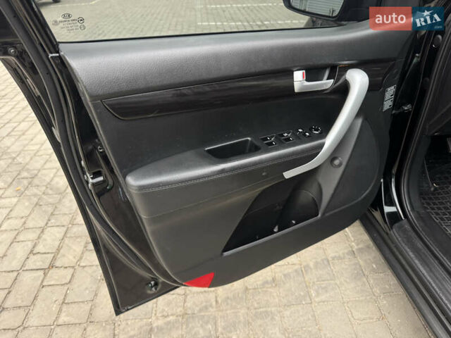 Чорний Кіа Соренто, об'ємом двигуна 2.2 л та пробігом 247 тис. км за 11250 $, фото 33 на Automoto.ua