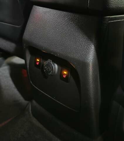 Чорний Кіа Соренто, об'ємом двигуна 0 л та пробігом 194 тис. км за 14800 $, фото 23 на Automoto.ua