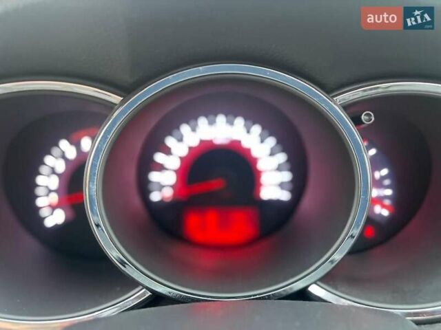 Чорний Кіа Соренто, об'ємом двигуна 2.2 л та пробігом 218 тис. км за 13800 $, фото 31 на Automoto.ua