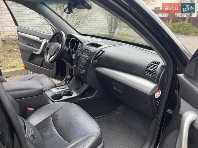 Чорний Кіа Соренто, об'ємом двигуна 2.2 л та пробігом 247 тис. км за 11999 $, фото 20 на Automoto.ua