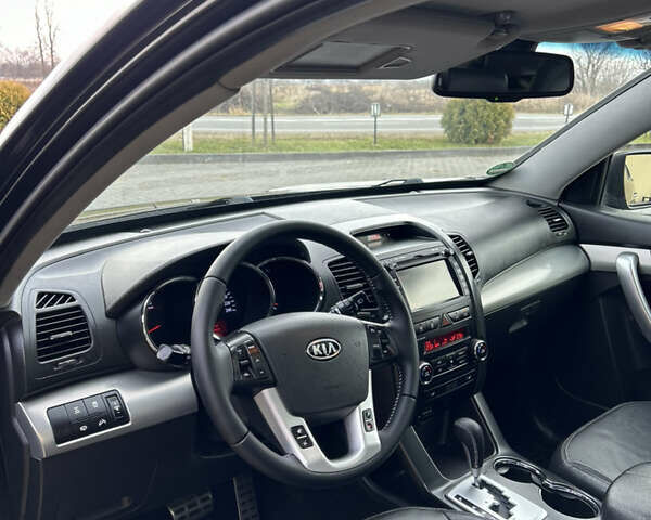 Черный Киа Соренто, объемом двигателя 2.2 л и пробегом 215 тыс. км за 13700 $, фото 49 на Automoto.ua