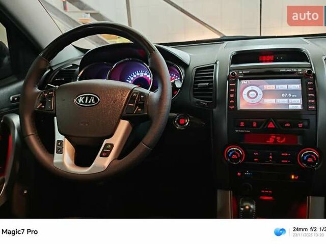 Чорний Кіа Соренто, об'ємом двигуна 0 л та пробігом 194 тис. км за 14800 $, фото 13 на Automoto.ua