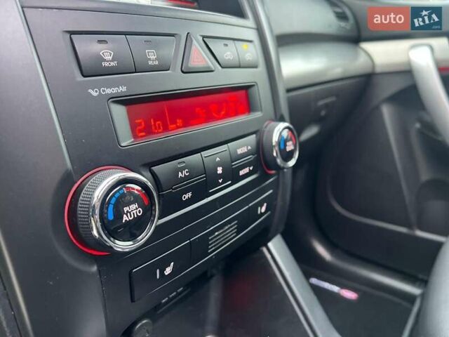 Чорний Кіа Соренто, об'ємом двигуна 2.2 л та пробігом 218 тис. км за 13800 $, фото 30 на Automoto.ua