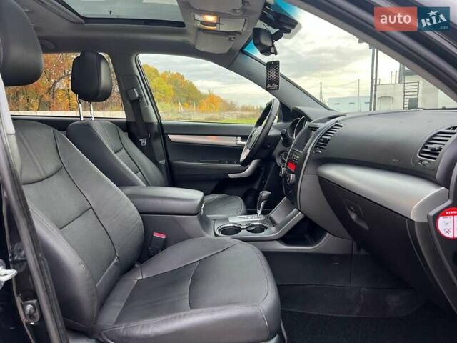 Чорний Кіа Соренто, об'ємом двигуна 2.2 л та пробігом 218 тис. км за 13800 $, фото 26 на Automoto.ua