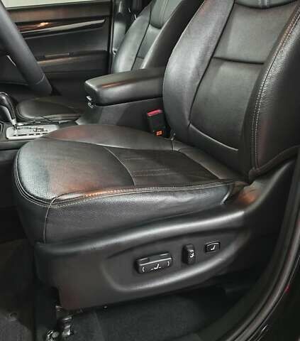 Чорний Кіа Соренто, об'ємом двигуна 0 л та пробігом 194 тис. км за 14800 $, фото 67 на Automoto.ua