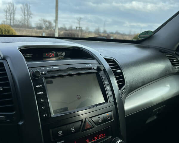 Черный Киа Соренто, объемом двигателя 2.2 л и пробегом 215 тыс. км за 13700 $, фото 63 на Automoto.ua