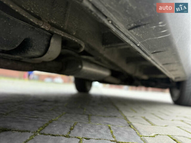 Чорний Кіа Соренто, об'ємом двигуна 2.2 л та пробігом 215 тис. км за 13150 $, фото 62 на Automoto.ua