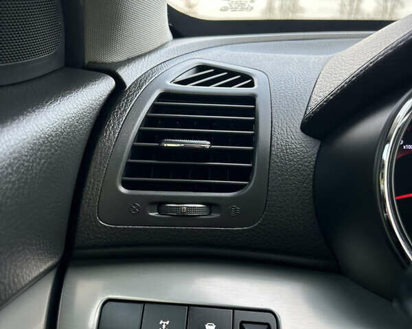 Черный Киа Соренто, объемом двигателя 2.2 л и пробегом 215 тыс. км за 13700 $, фото 65 на Automoto.ua