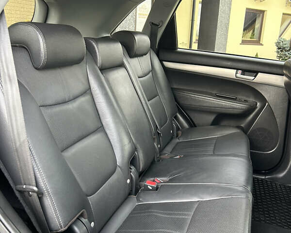 Черный Киа Соренто, объемом двигателя 2.2 л и пробегом 215 тыс. км за 13700 $, фото 39 на Automoto.ua