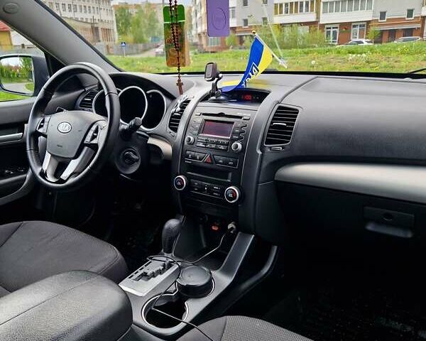 Черный Киа Соренто, объемом двигателя 2.2 л и пробегом 178 тыс. км за 13500 $, фото 8 на Automoto.ua