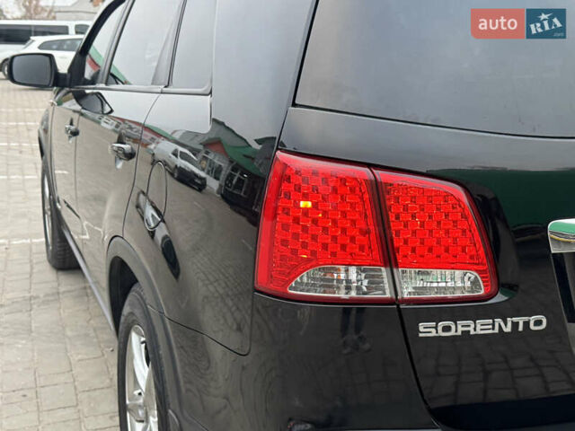 Чорний Кіа Соренто, об'ємом двигуна 2.2 л та пробігом 247 тис. км за 11250 $, фото 25 на Automoto.ua
