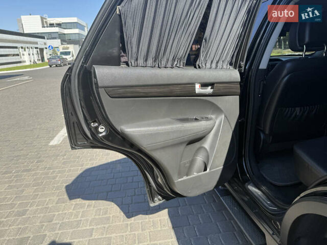 Черный Киа Соренто, объемом двигателя 2.2 л и пробегом 183 тыс. км за 13500 $, фото 17 на Automoto.ua