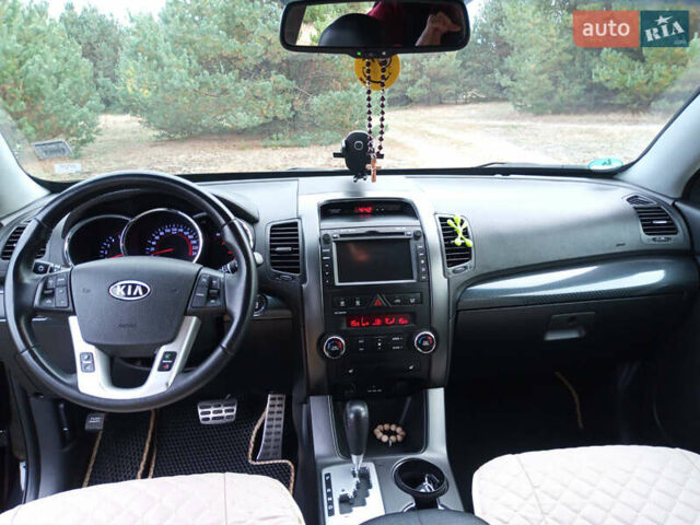 Черный Киа Соренто, объемом двигателя 2.2 л и пробегом 123 тыс. км за 13800 $, фото 11 на Automoto.ua