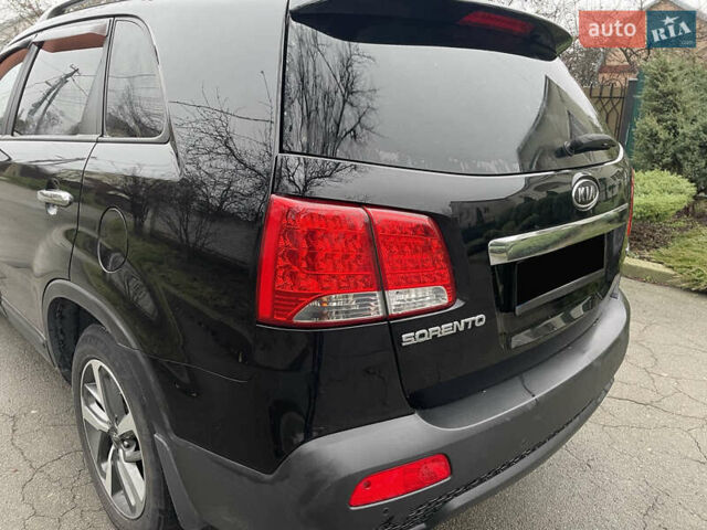 Чорний Кіа Соренто, об'ємом двигуна 2.2 л та пробігом 247 тис. км за 11999 $, фото 24 на Automoto.ua
