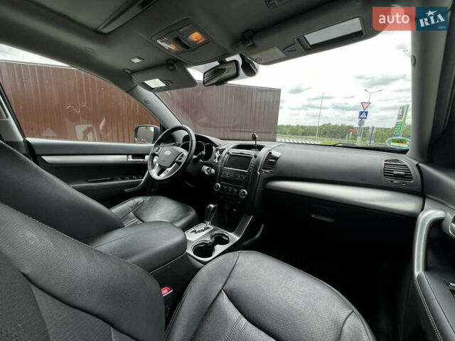 Чорний Кіа Соренто, об'ємом двигуна 2.2 л та пробігом 215 тис. км за 13800 $, фото 14 на Automoto.ua
