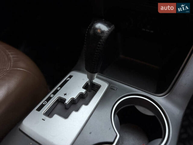 Чорний Кіа Соренто, об'ємом двигуна 2.2 л та пробігом 215 тис. км за 13150 $, фото 56 на Automoto.ua