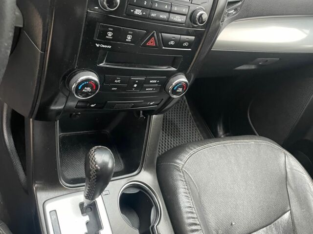 Черный Киа Соренто, объемом двигателя 0 л и пробегом 222 тыс. км за 12000 $, фото 3 на Automoto.ua