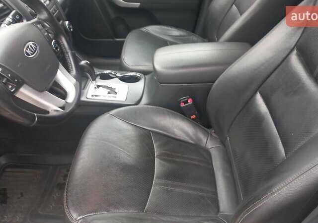 Чорний Кіа Соренто, об'ємом двигуна 2.36 л та пробігом 122 тис. км за 12000 $, фото 7 на Automoto.ua