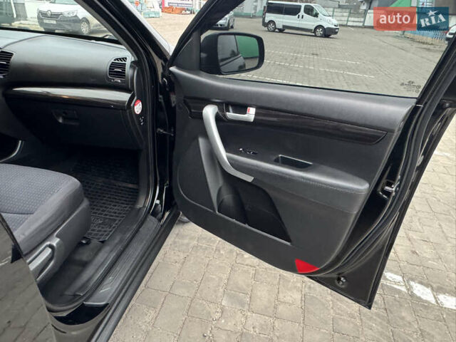 Чорний Кіа Соренто, об'ємом двигуна 2.2 л та пробігом 247 тис. км за 11250 $, фото 39 на Automoto.ua