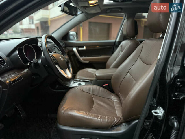 Чорний Кіа Соренто, об'ємом двигуна 2.2 л та пробігом 215 тис. км за 13150 $, фото 24 на Automoto.ua