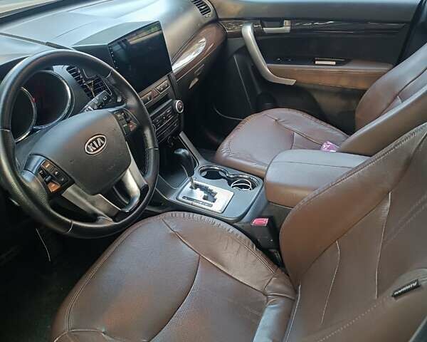 Черный Киа Соренто, объемом двигателя 2.2 л и пробегом 270 тыс. км за 11999 $, фото 8 на Automoto.ua