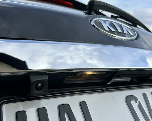 Черный Киа Соренто, объемом двигателя 2.2 л и пробегом 215 тыс. км за 13700 $, фото 28 на Automoto.ua
