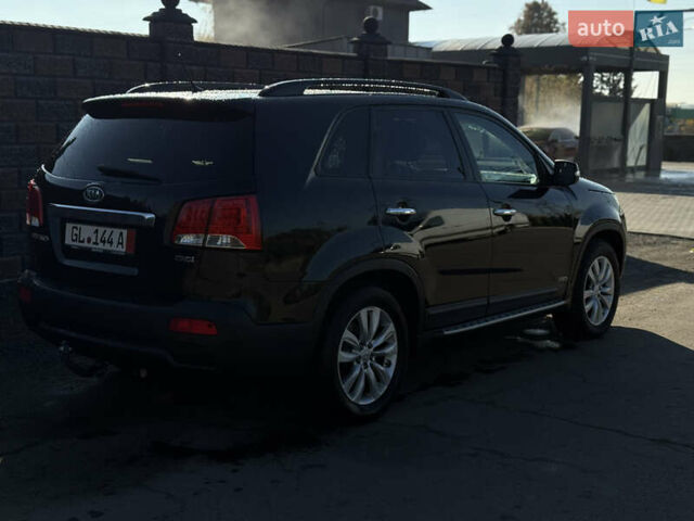 Черный Киа Соренто, объемом двигателя 2.2 л и пробегом 207 тыс. км за 13700 $, фото 5 на Automoto.ua