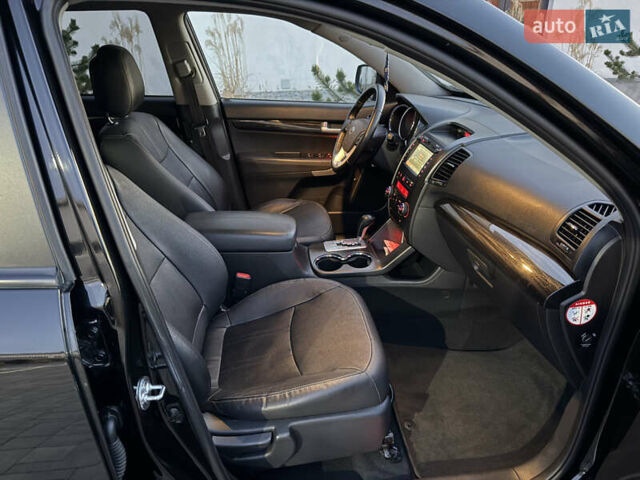 Черный Киа Соренто, объемом двигателя 2.2 л и пробегом 134 тыс. км за 15450 $, фото 69 на Automoto.ua