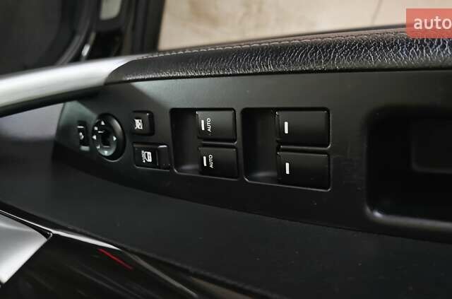 Чорний Кіа Соренто, об'ємом двигуна 0 л та пробігом 194 тис. км за 14800 $, фото 66 на Automoto.ua